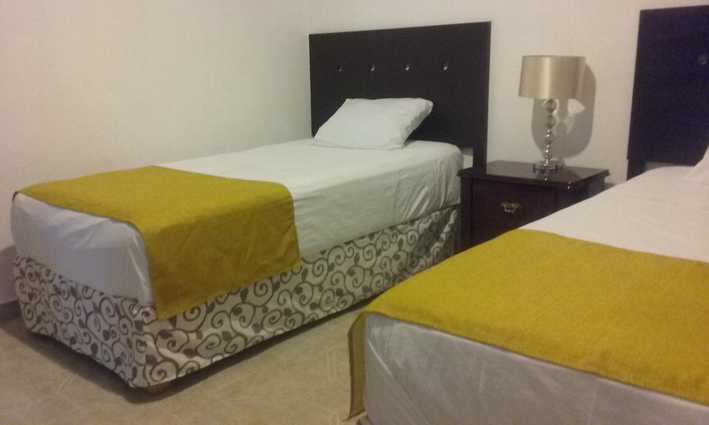 Room In Cancun Stadium Exterior foto